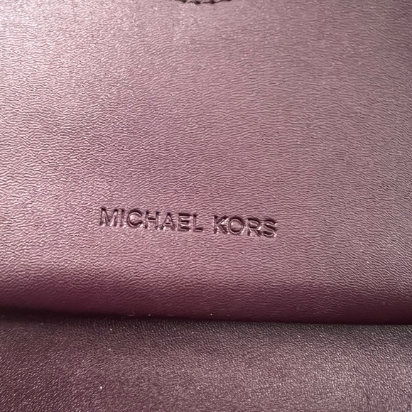 MICHAEL KORS WALLET Glittery & spacious large wallet. mint condition! - Picture 6 of 9